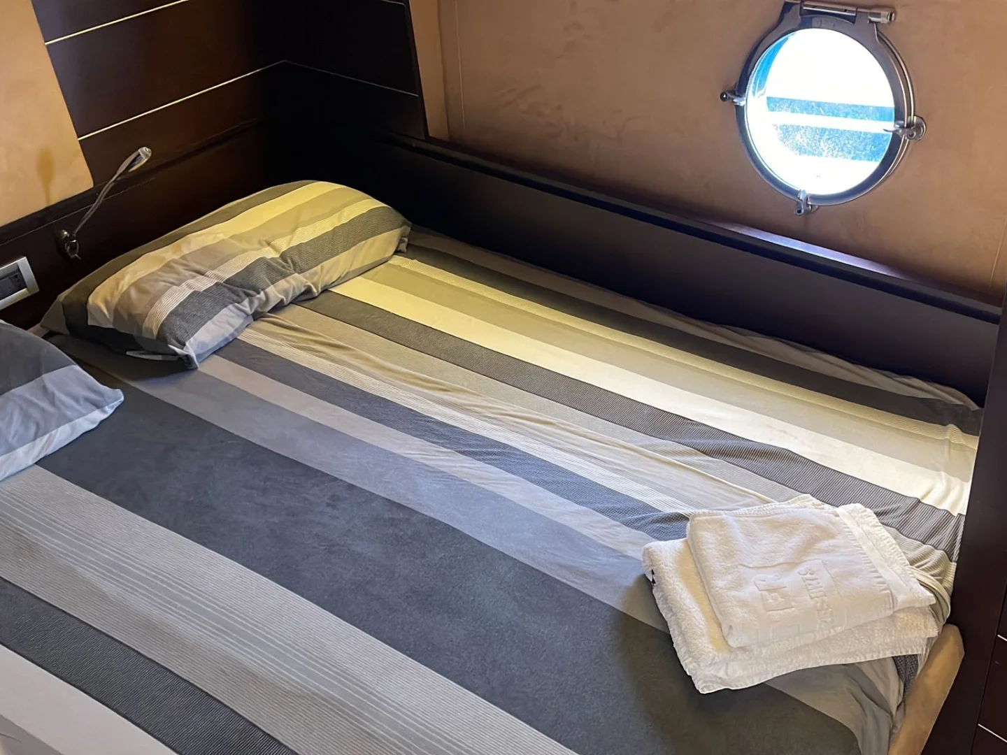 Azimut 68 S of 2007 for Sale - Photo 36