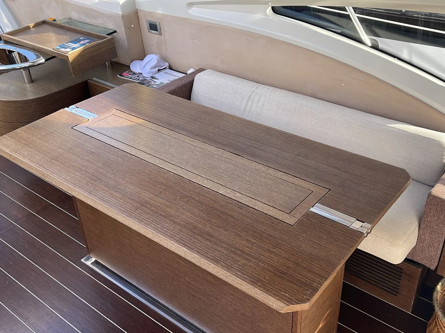 Azimut 68 S of 2007 for Sale - Photo 31