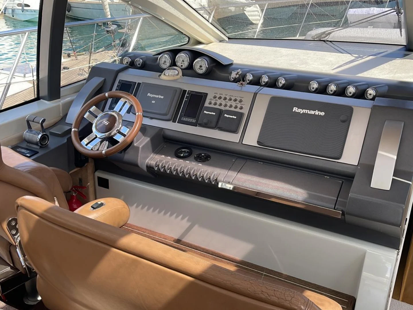 Azimut 68 S of 2007 for Sale - Photo 13