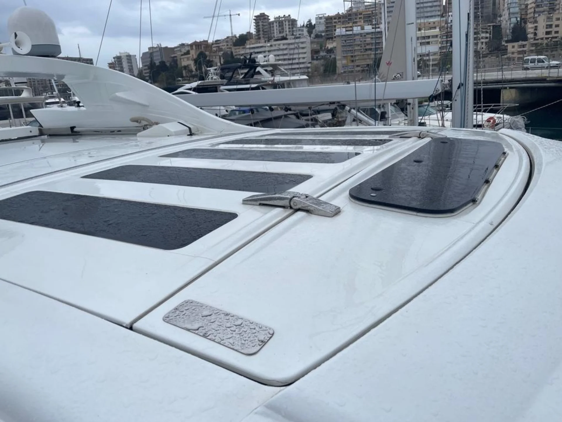 Azimut 68 S of 2007 for Sale - Photo 9