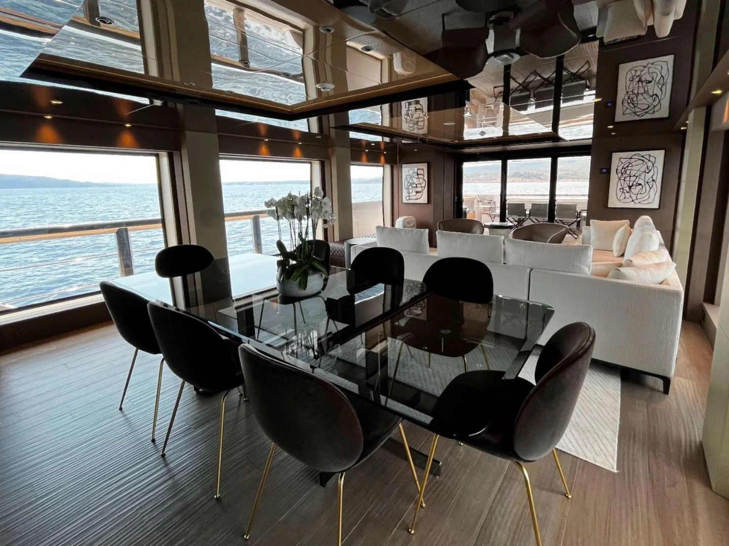 ALVIUM | Ferretti Custom Line 106 - Photo 26