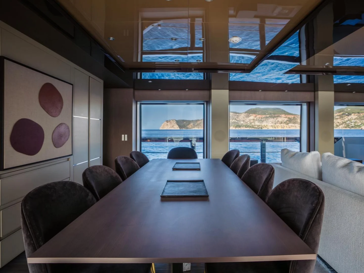 ALVIUM | Ferretti Custom Line 106 - Photo 27