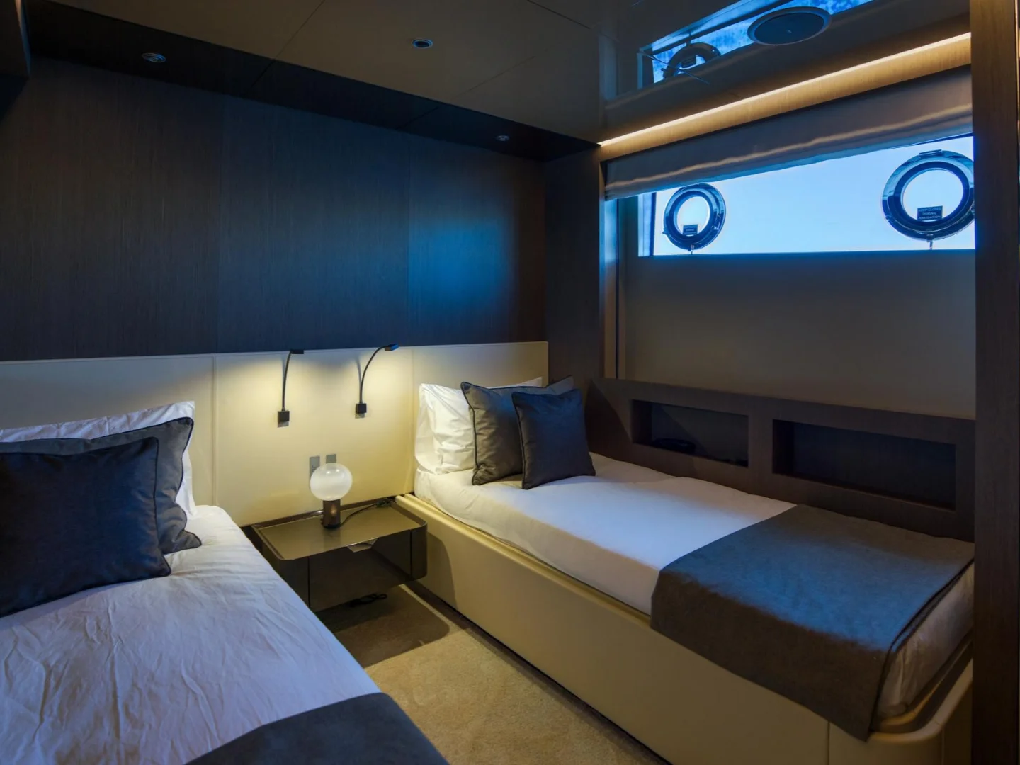 ALVIUM | Ferretti Custom Line 106 - Photo 39