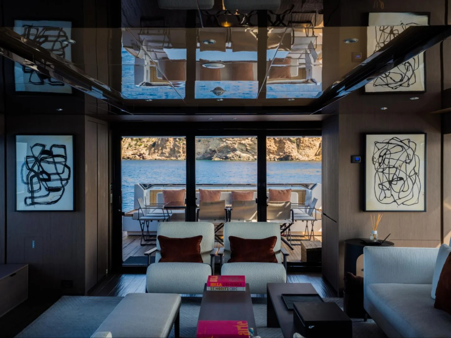 ALVIUM | Ferretti Custom Line 106 - Photo 25