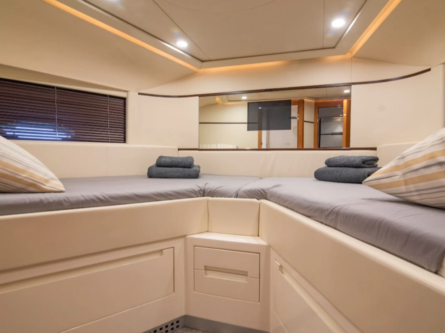 OPTIMUM | Pershing 62 - Photo 12