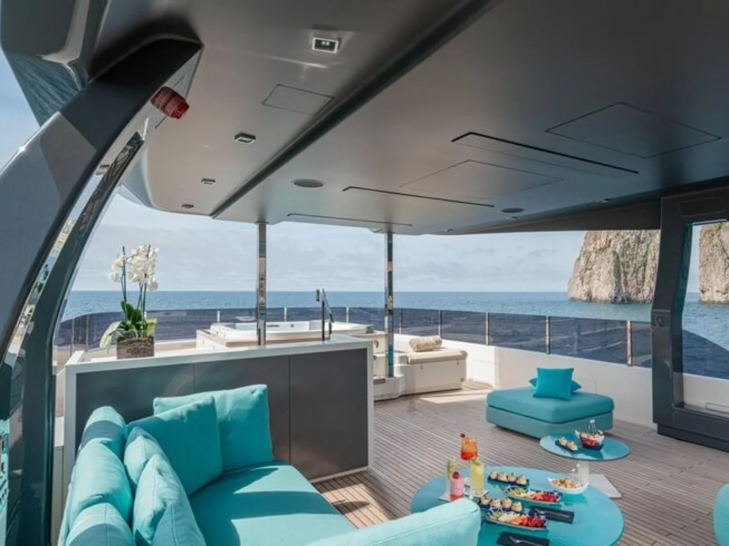 SOUTH | Custom Line Navetta 33 - Photo 15
