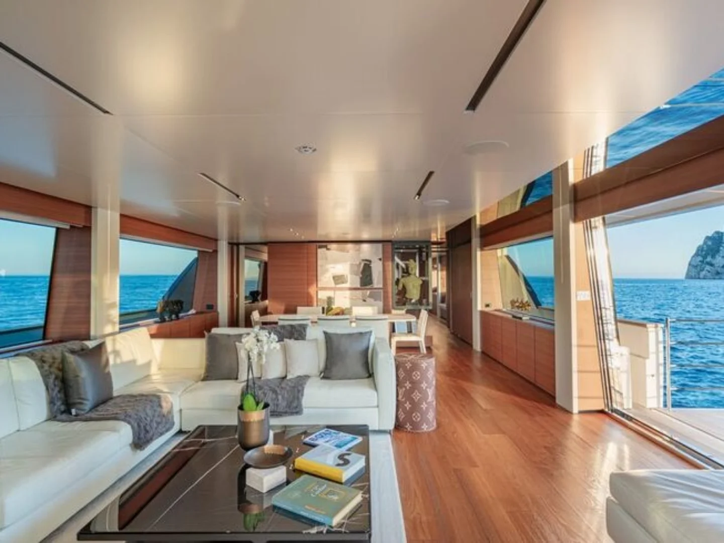 SOUTH | Custom Line Navetta 33 - Photo 23