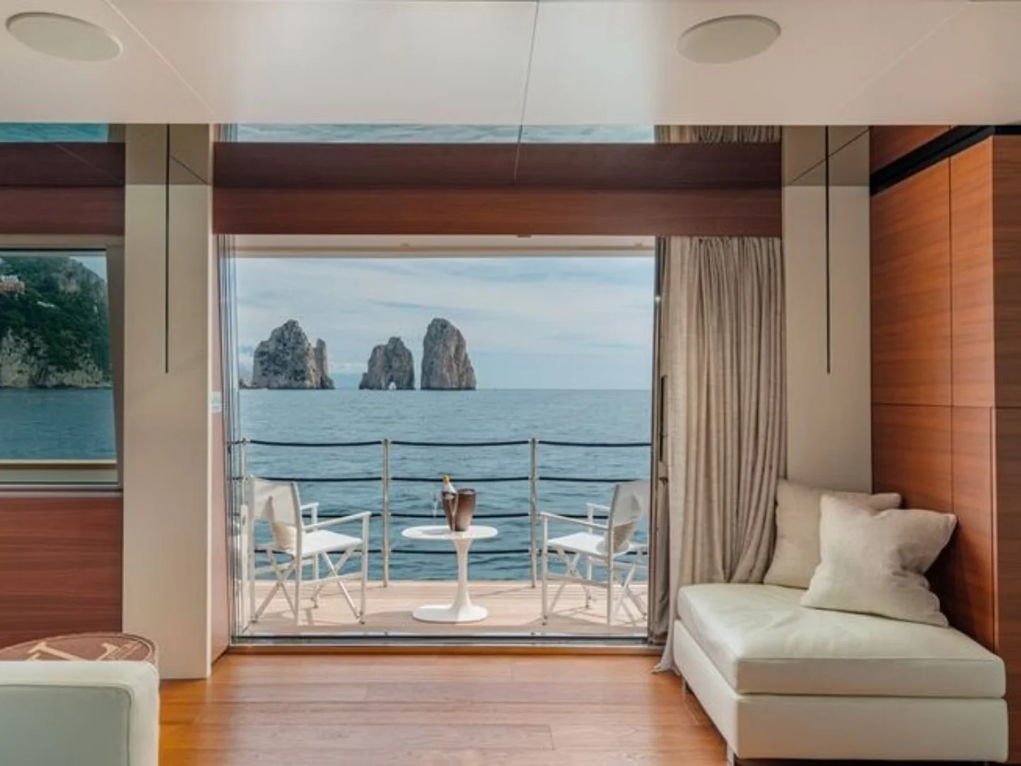 SOUTH | Custom Line Navetta 33 - Photo 29