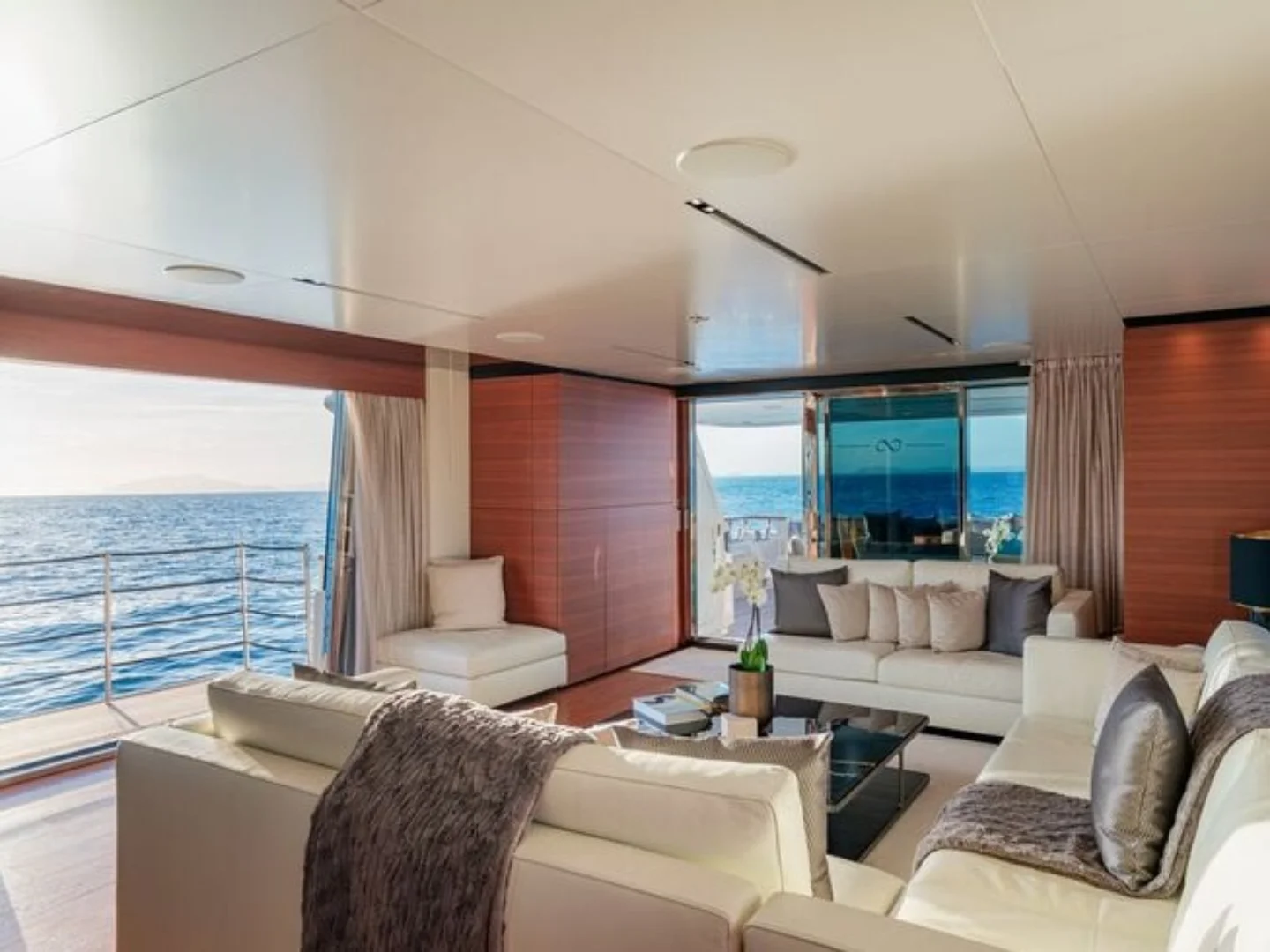 SOUTH | Custom Line Navetta 33 - Photo 26