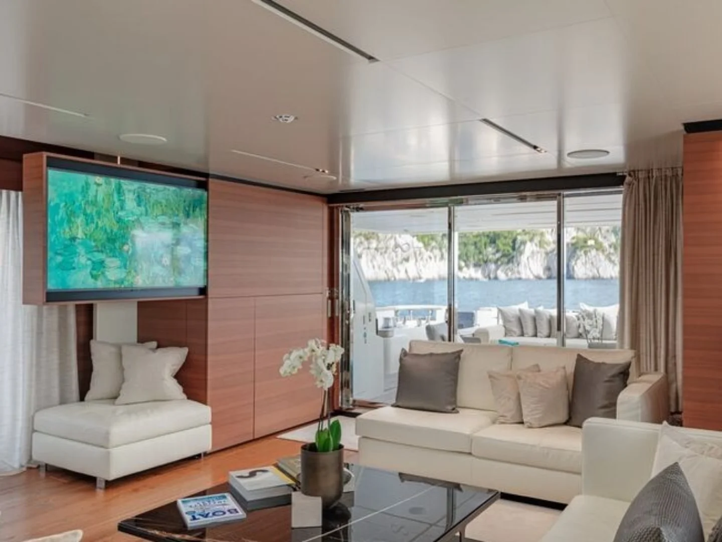 SOUTH | Custom Line Navetta 33 - Photo 24