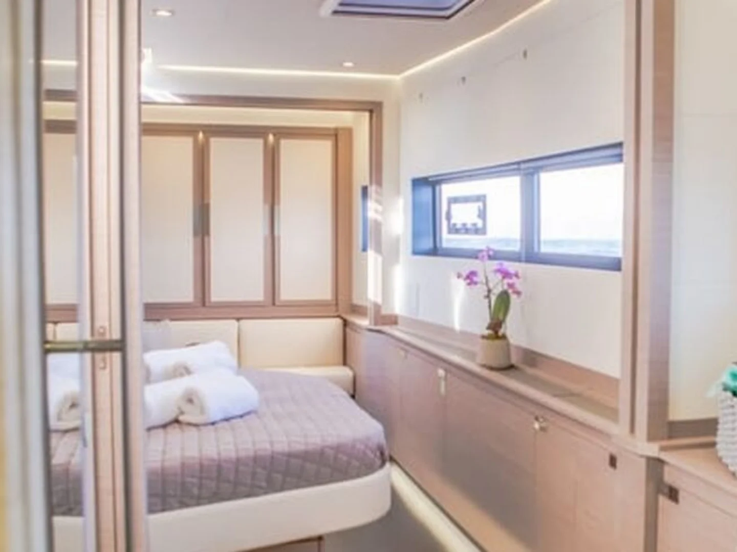CORE |&nbsp;Fountaine Pajot 67 - Photo 36