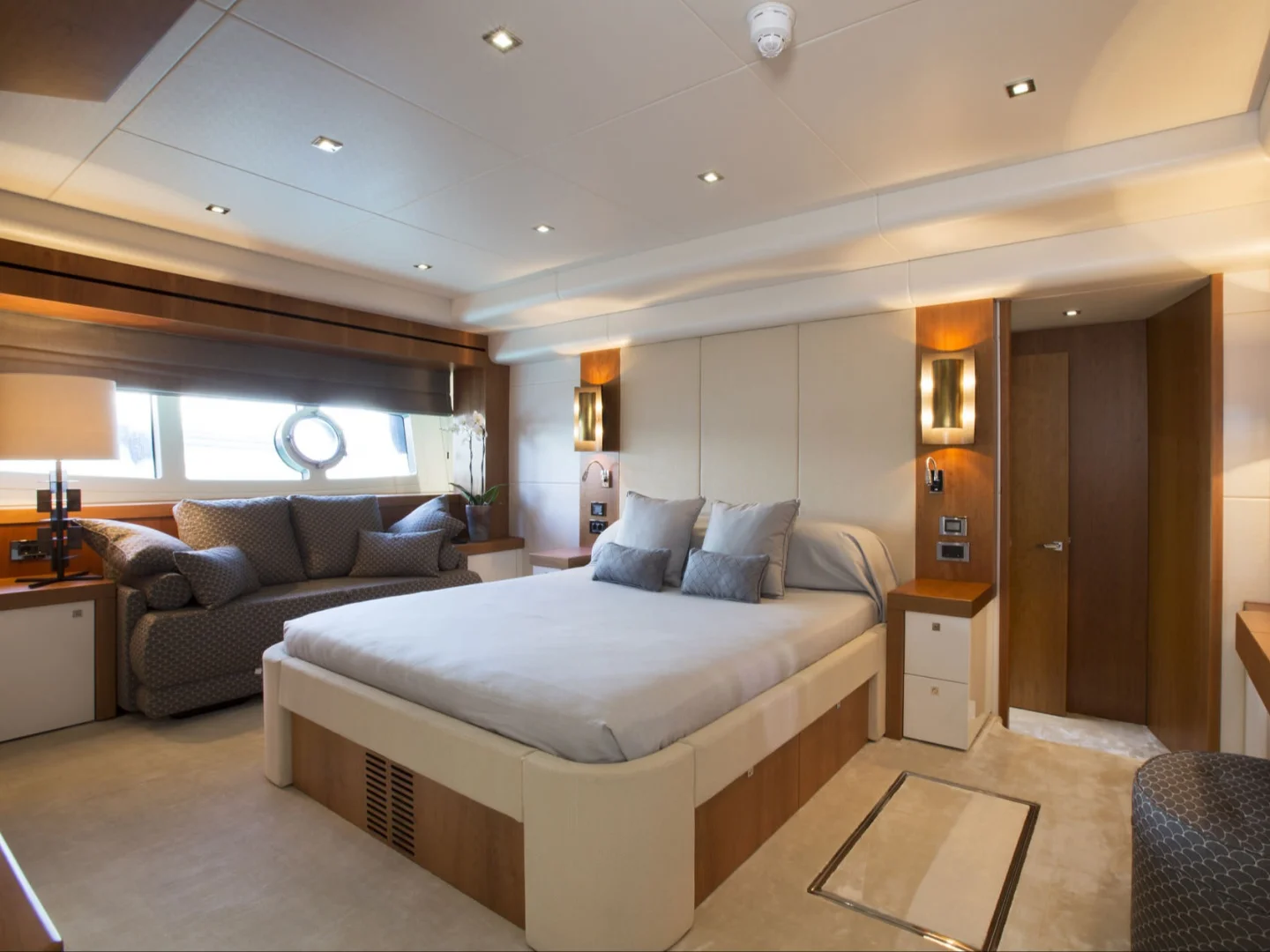 PLAY THE GAME | Sunseeker 28M - Photo 14