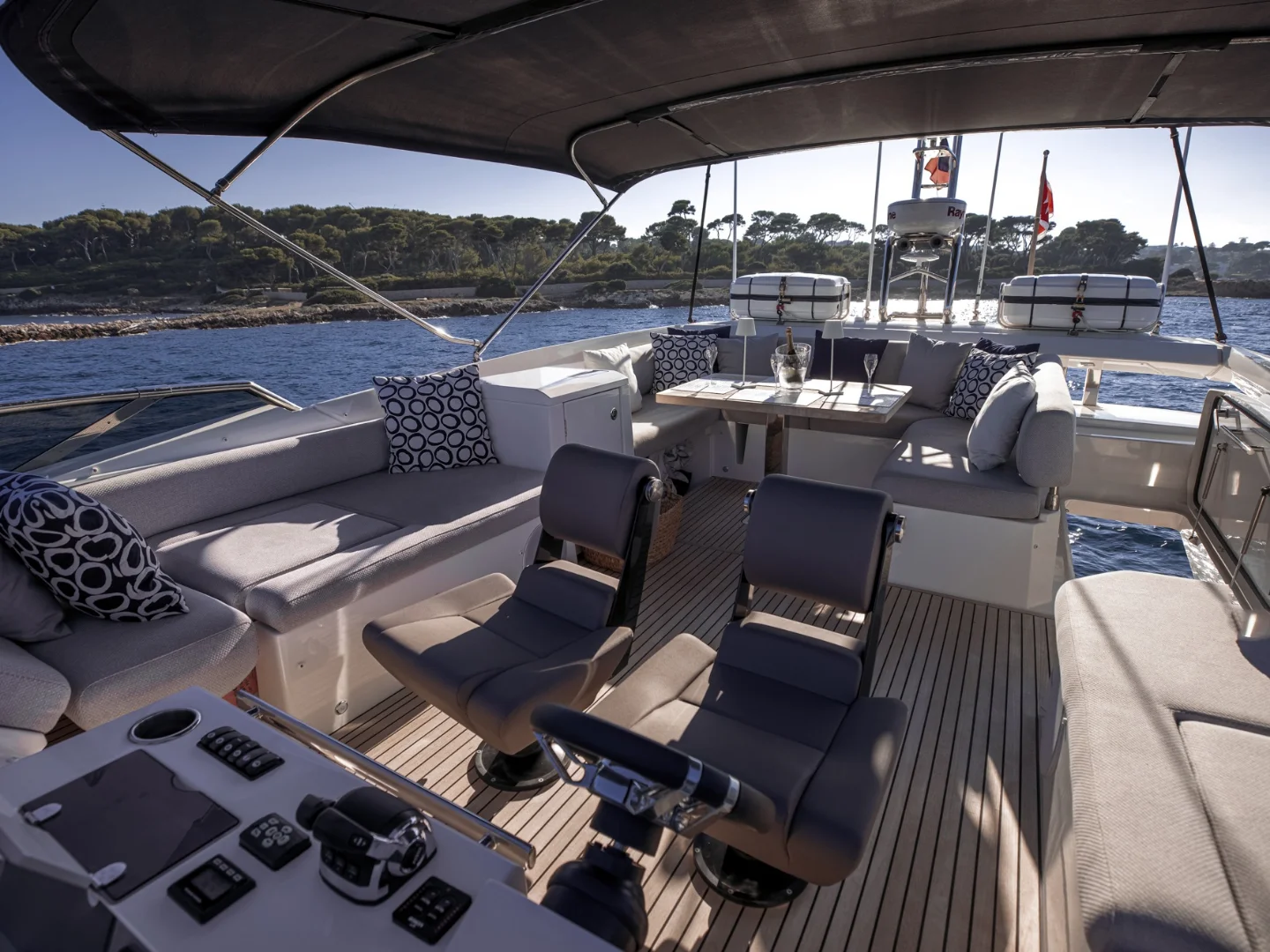 APOLLONIA | Prestige 680S - Photo 6