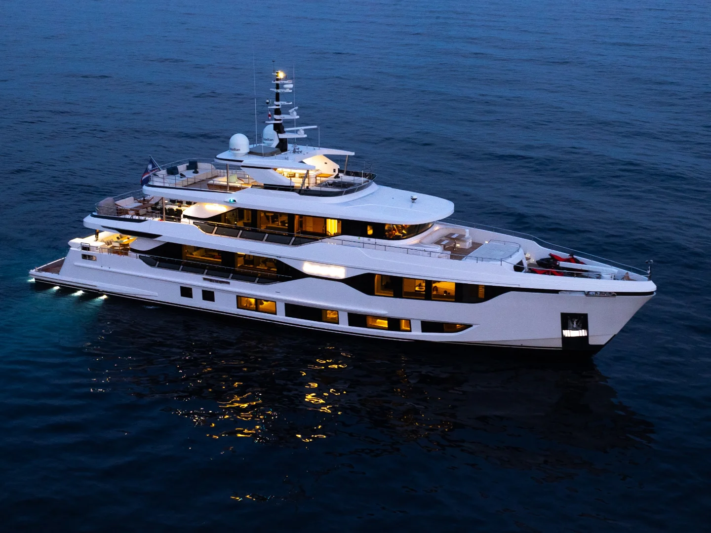 ROCKET ONE | Majesty 120 - Photo 4