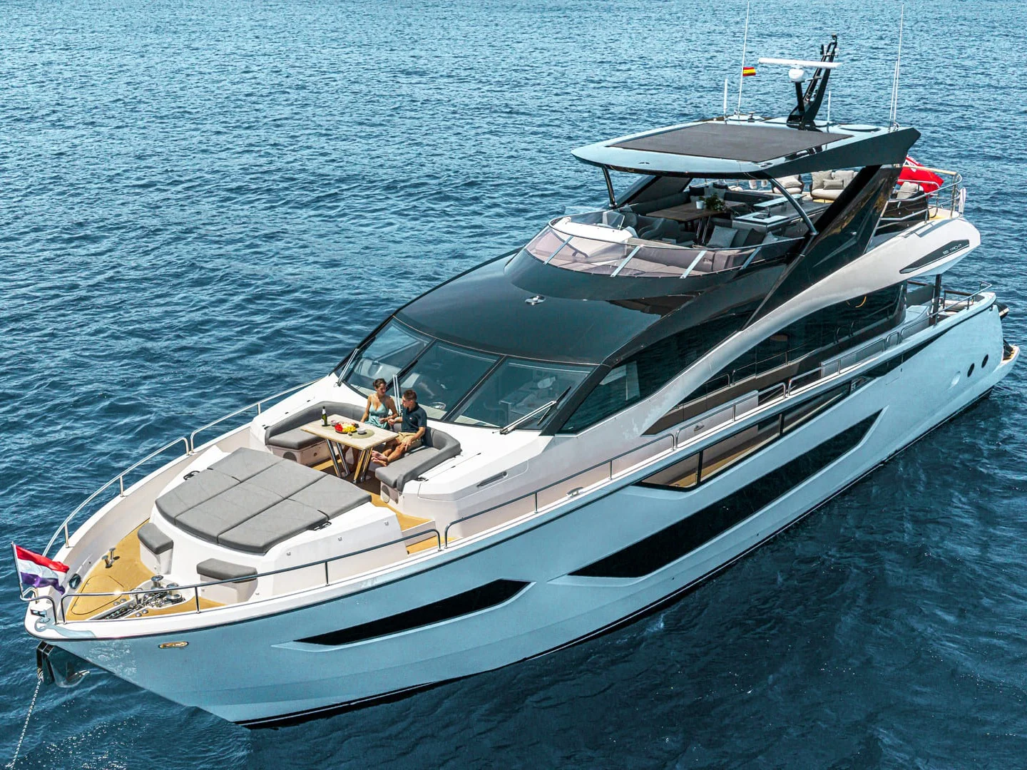 JUNIOR | Sunseeker 88 - Photo 2