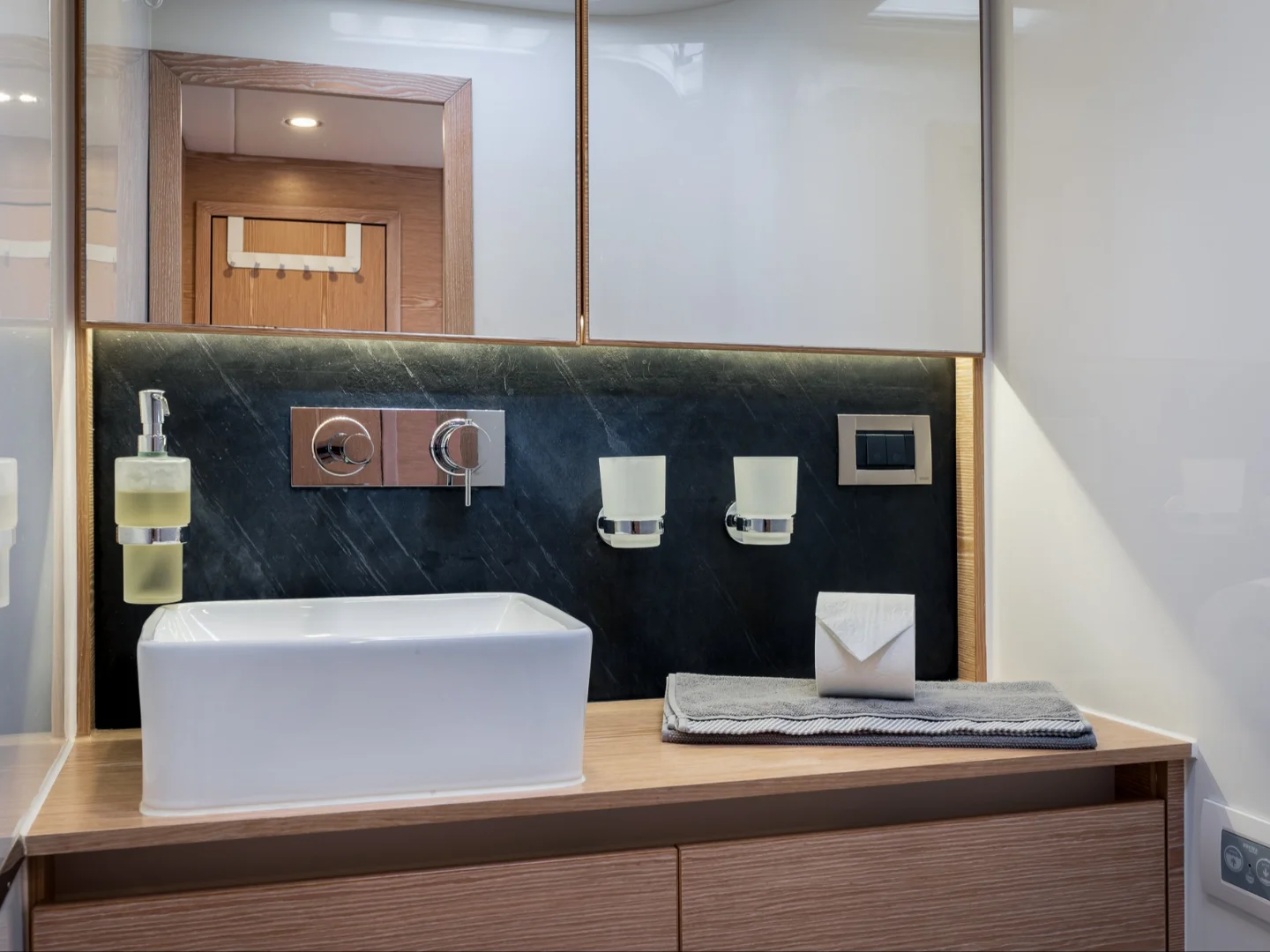 Agarimo Six | Hanse 675 - Photo 22