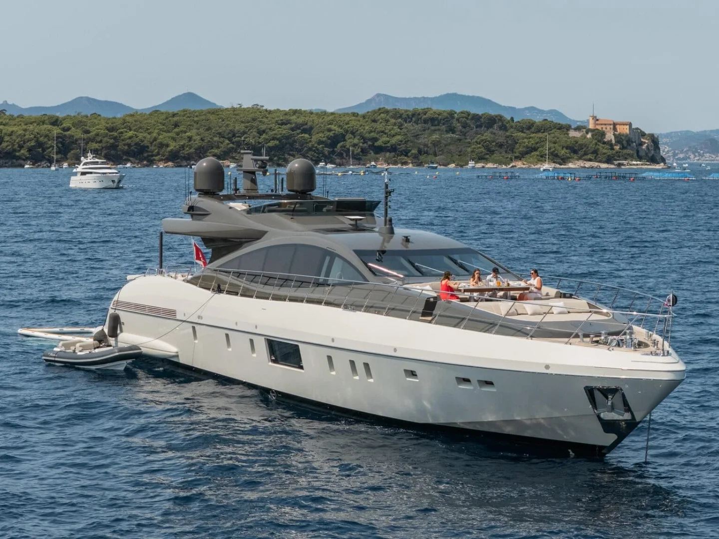 FANAMAX | Mangusta 110 - Photo 3