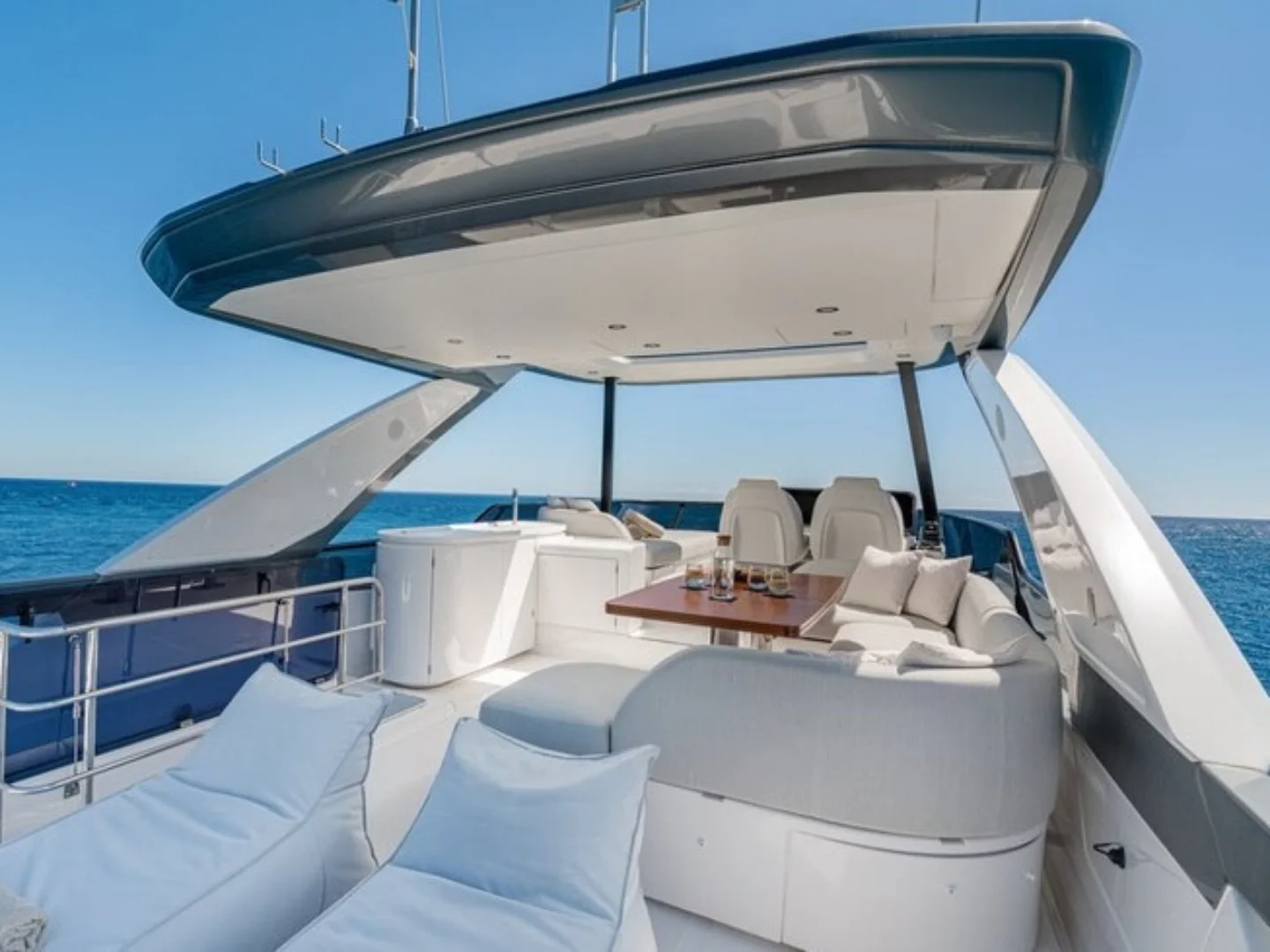 SBK | Azimut 68 Fly - Photo 10
