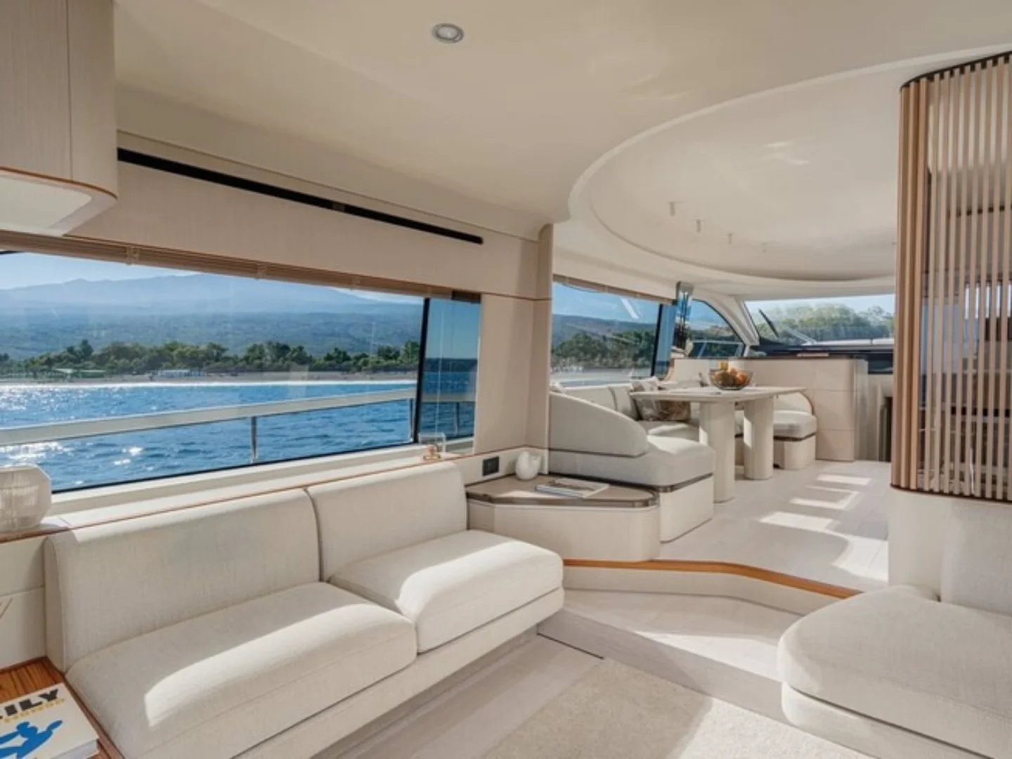 SBK | Azimut 68 Fly - Photo 23