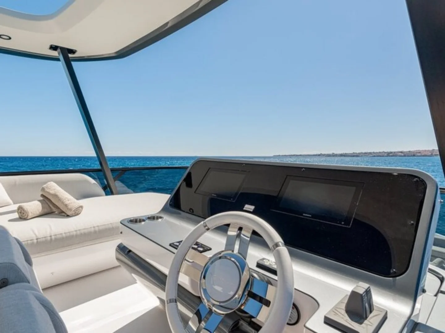 SBK | Azimut 68 Fly - Photo 13