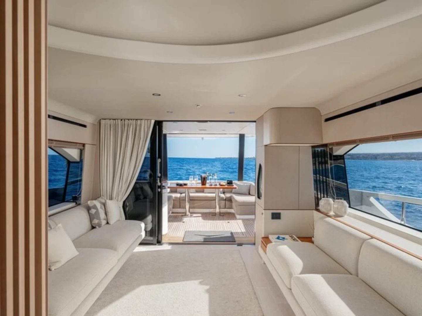 SBK | Azimut 68 Fly - Photo 24