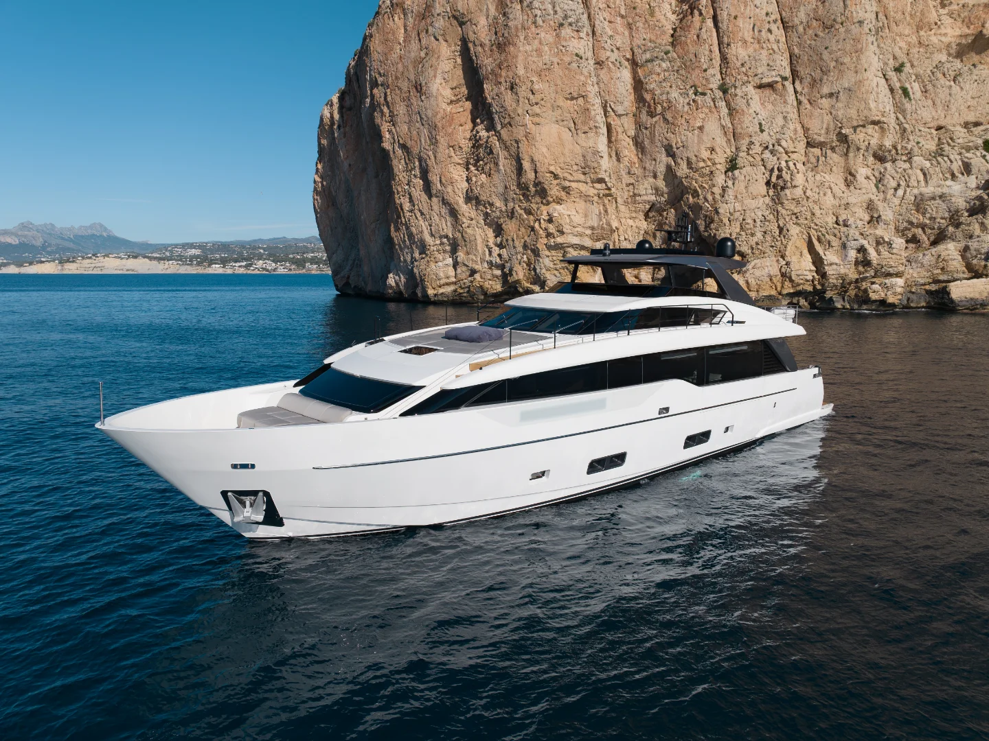 MICHISAN | Sanlorenzo SL90A yacht charter in Mallorca
