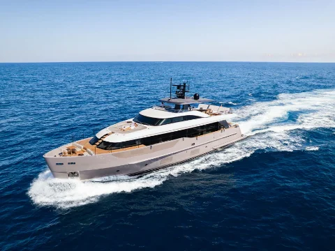 PENGUINS | SD90 Sanlorenzo