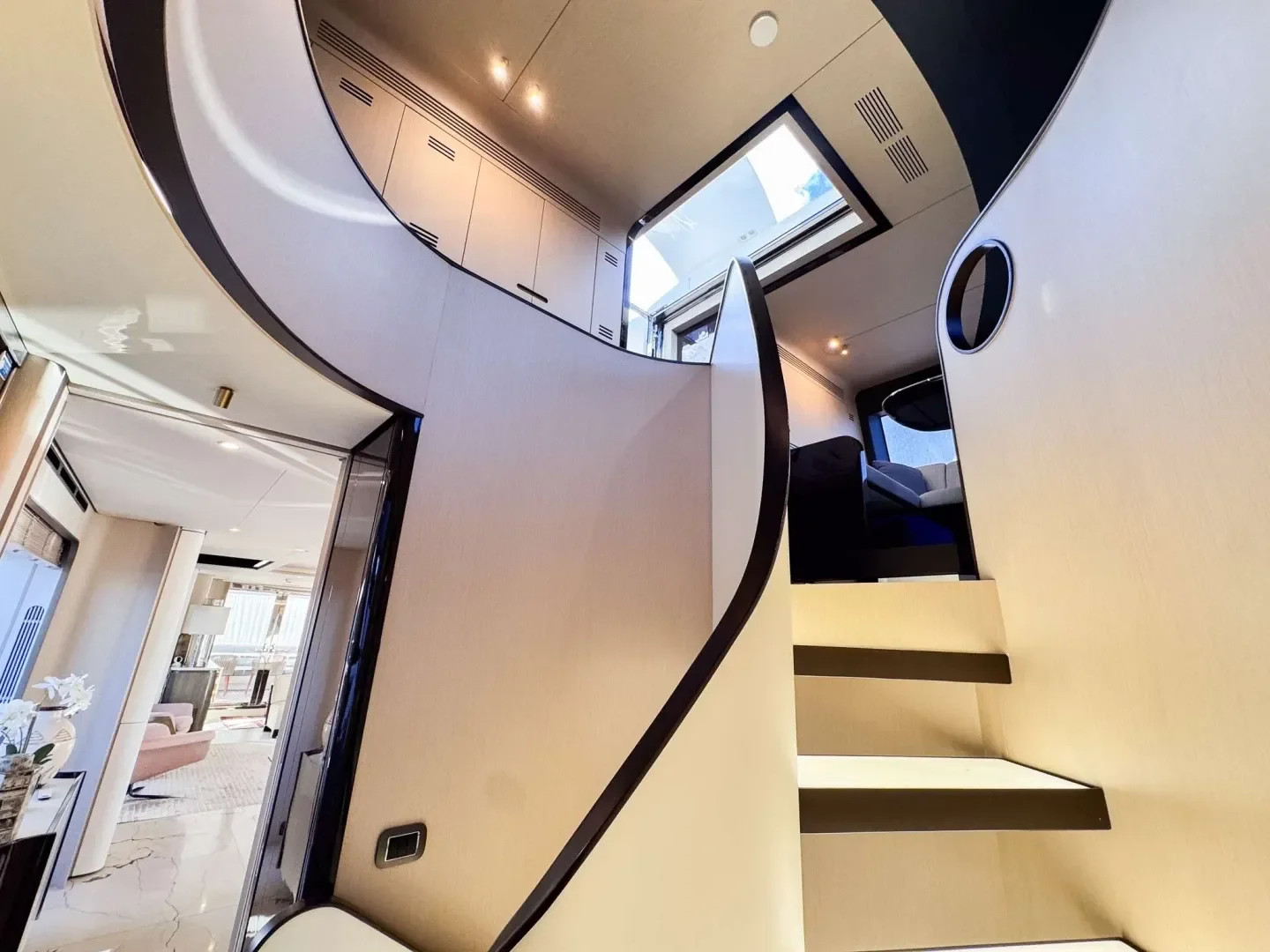 ALEGRIA  | Azimut 105 Grande - Photo 12