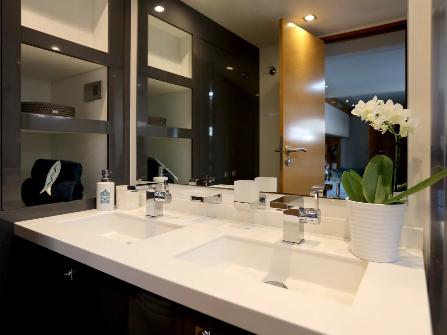 LIR | Fountaine Pajot Victoria 67 - Photo 20