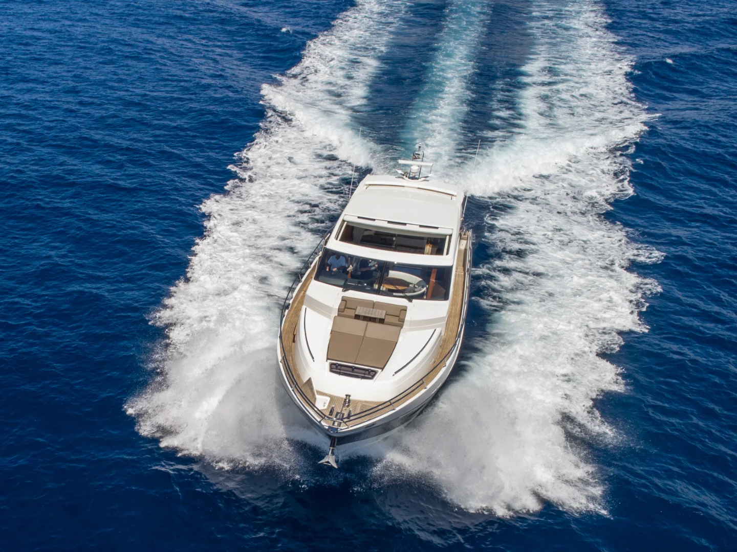 RUBY TUESDAY | Princess V72  - Photo 3