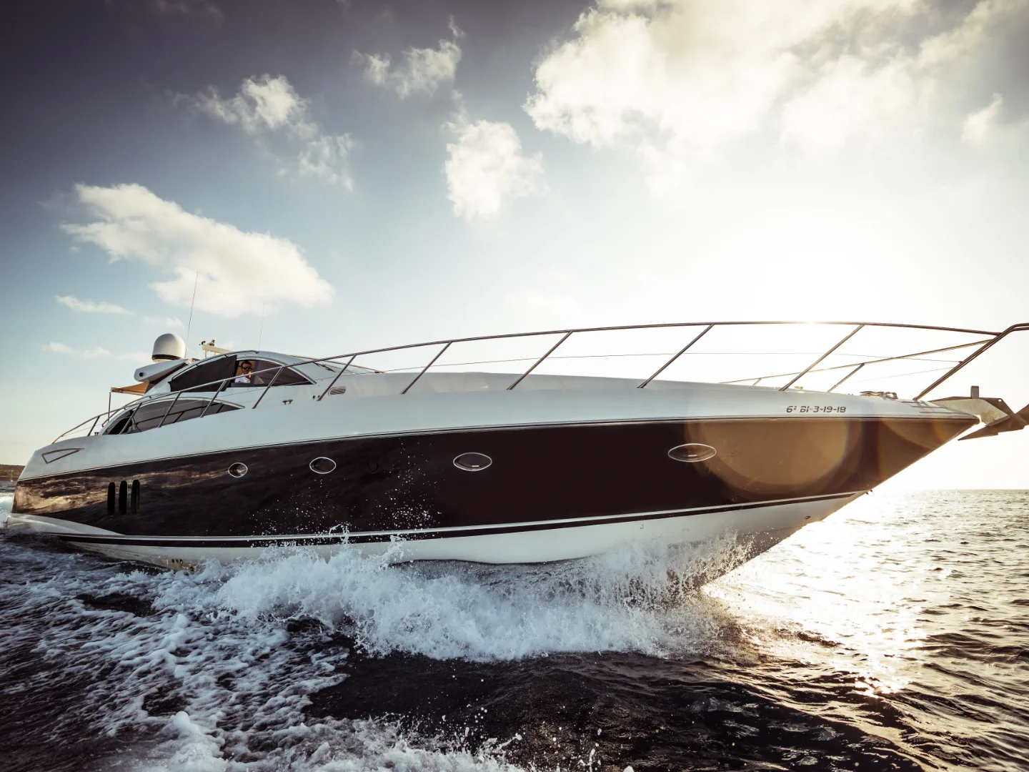 NUMBER 9 | Sunseeker Predator 72 - Photo 3