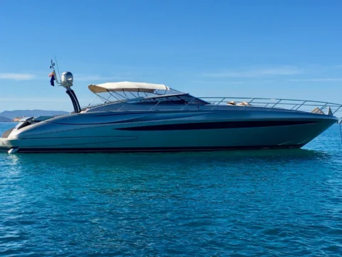 INVICTUS | Riva Rivale 52