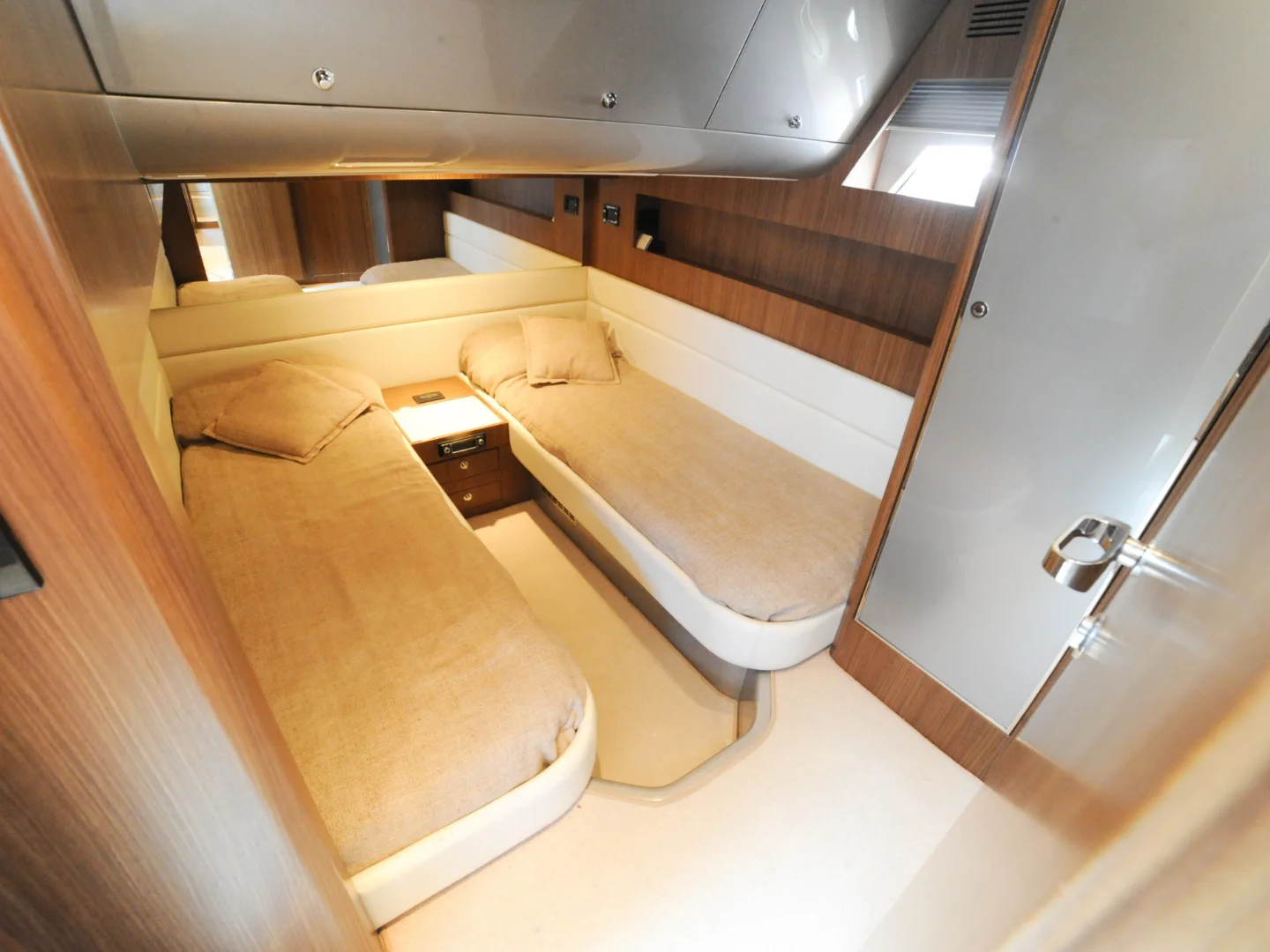 INVICTUS | Riva Rivale 52 - Photo 6