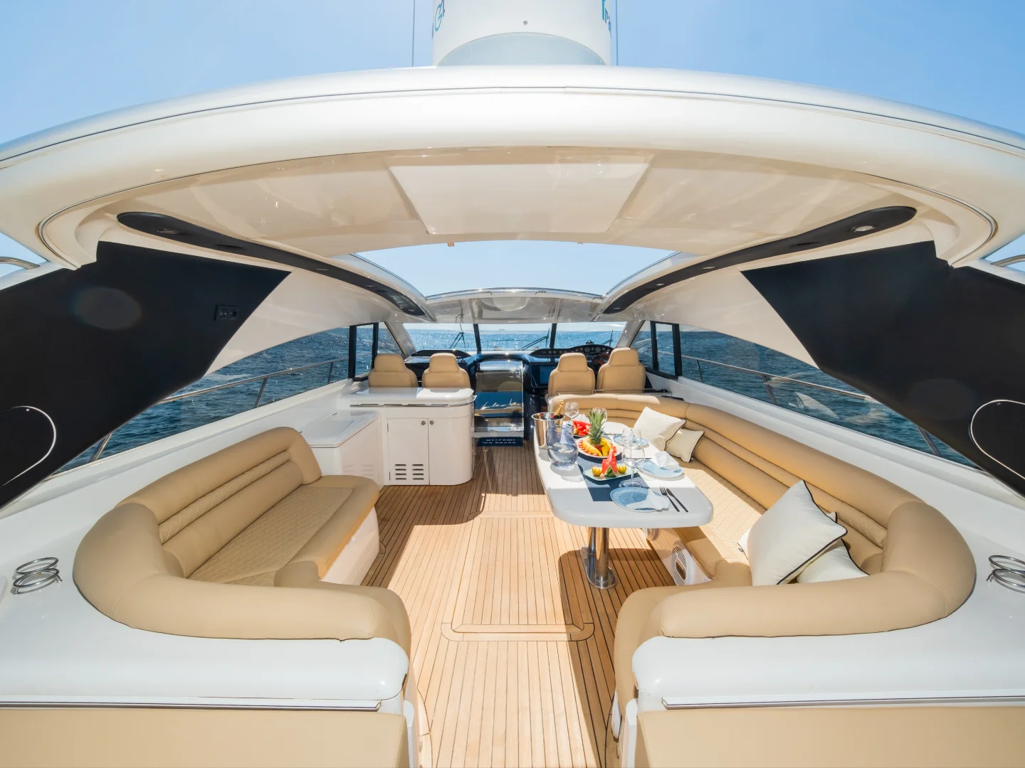 CRETA | Princess V65 - Photo 7