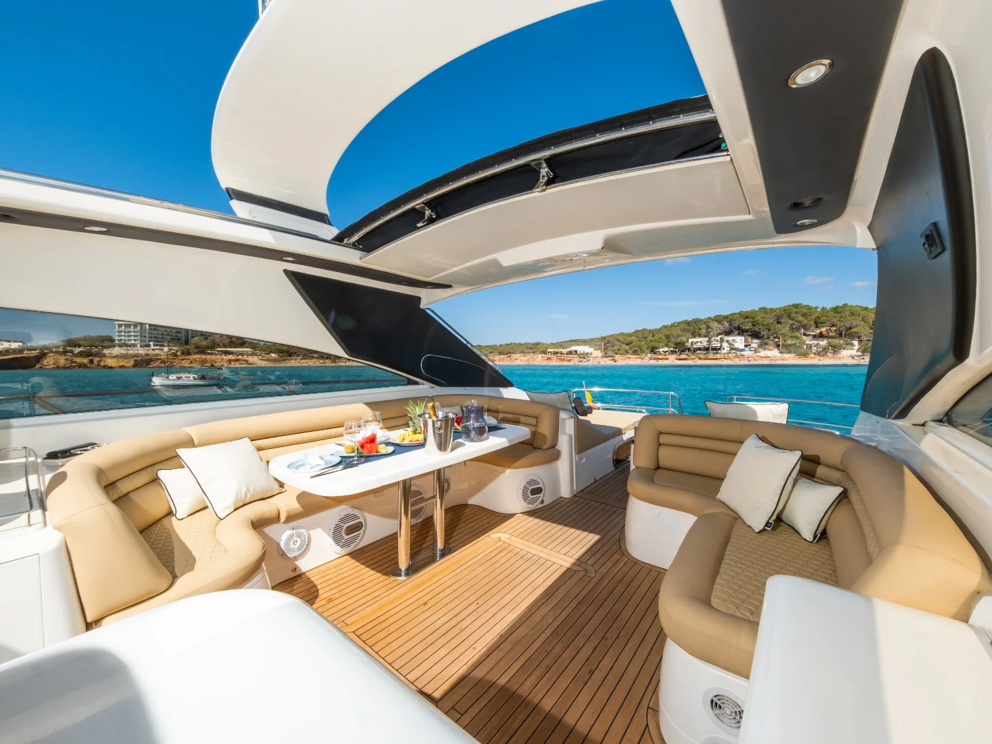 CRETA | Princess V65 - Photo 6