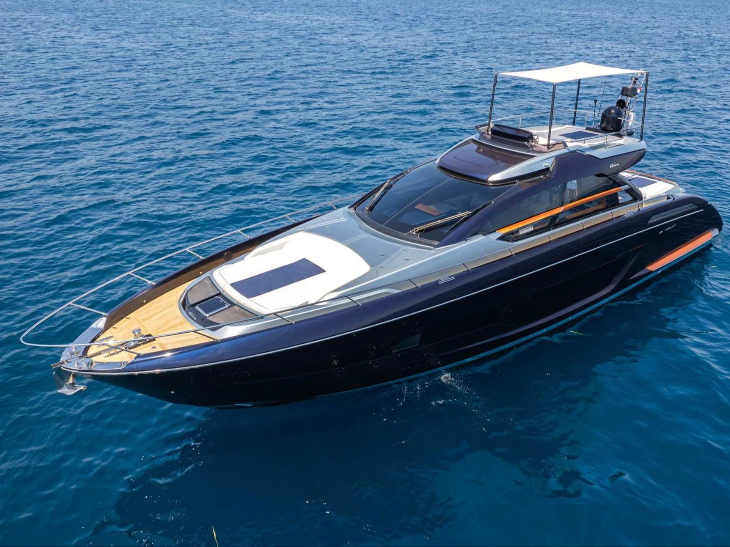 BLUE SHARK | Riva 66 Ribelle - Photo 3