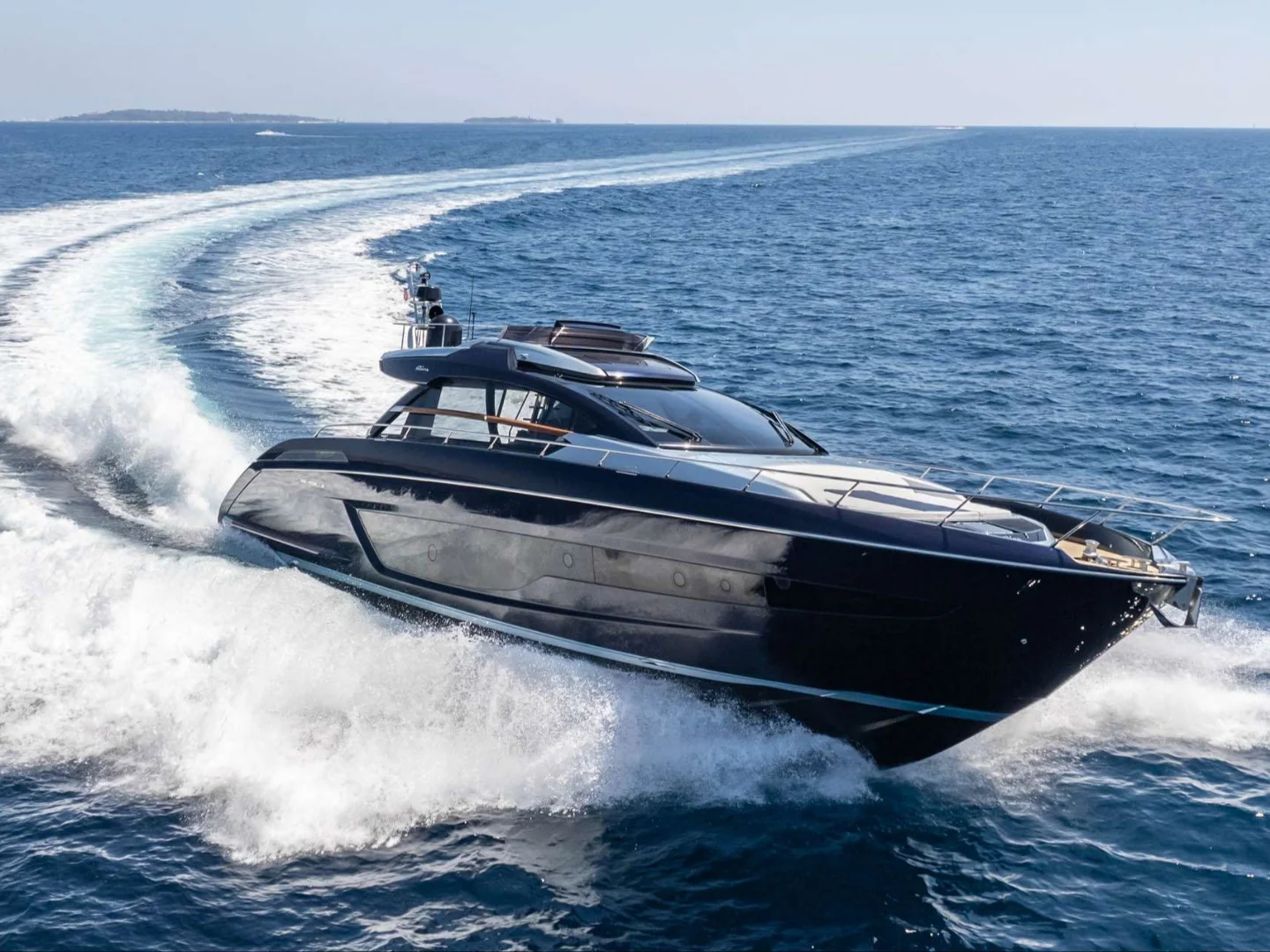 BLUE SHARK | Riva 66 Ribelle - Photo 2