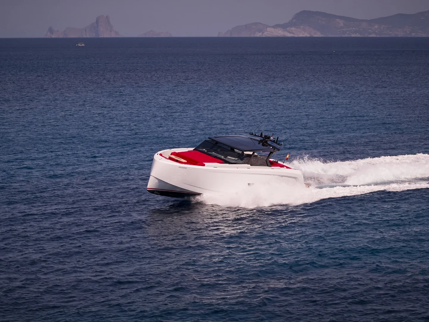 REAL DIVA | Vanquish VQ58 - Photo 12