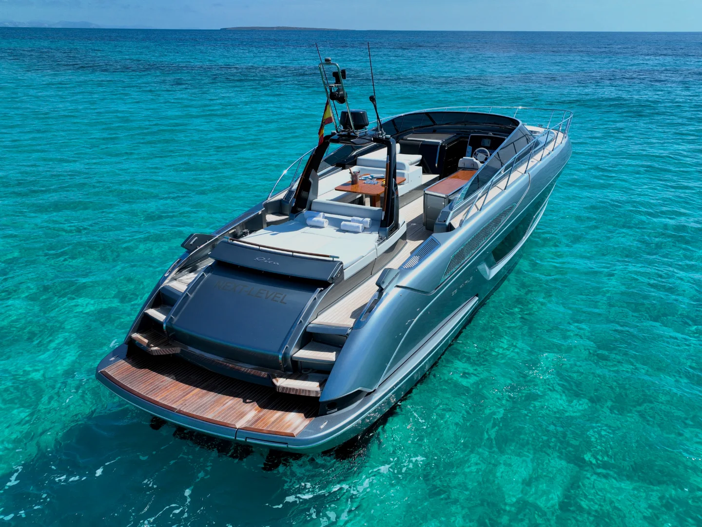 NEXT LEVEL | Riva Rivale 56 - Photo 3
