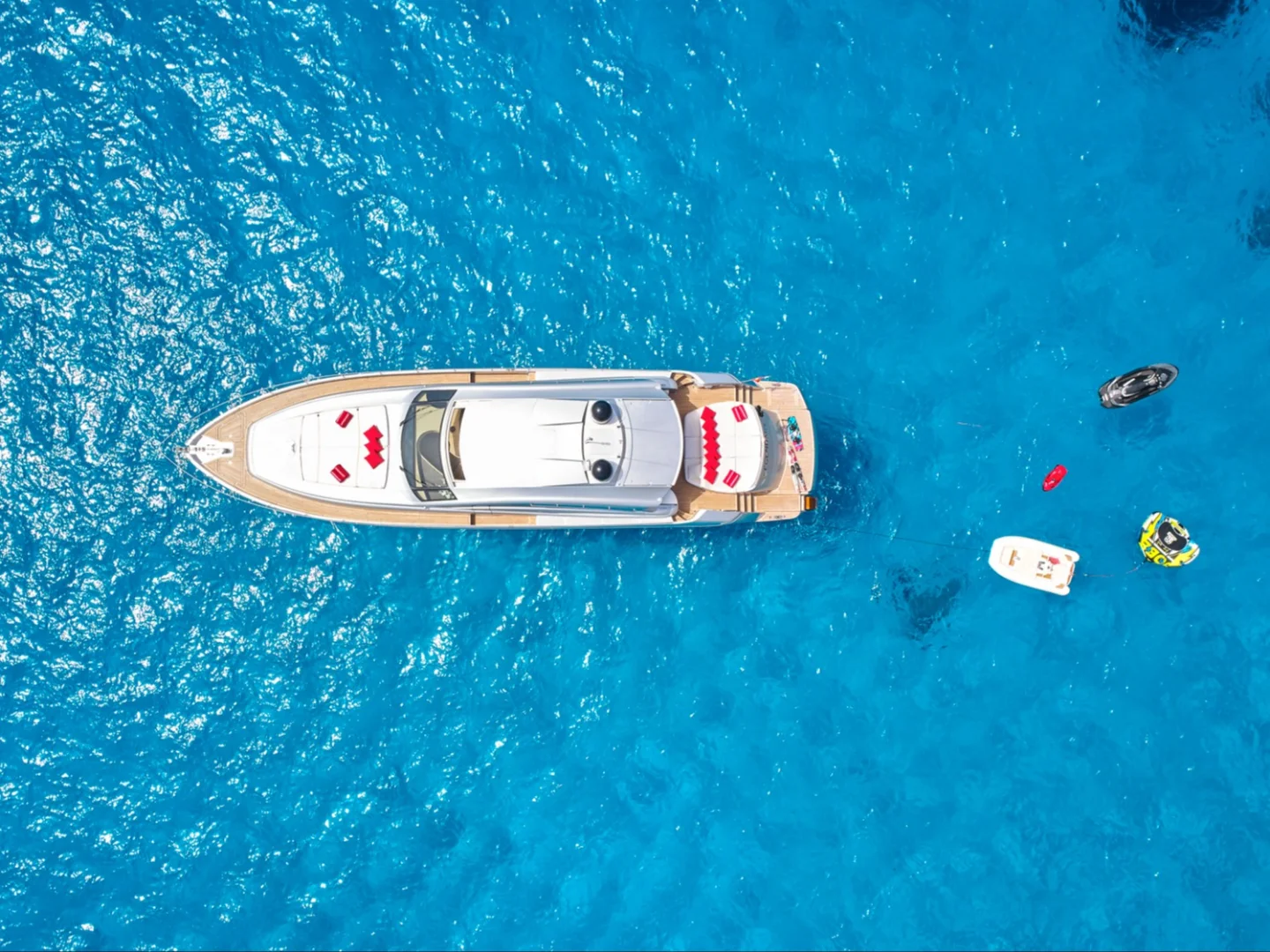 LEGENDARY | Pershing 72 - Photo 6