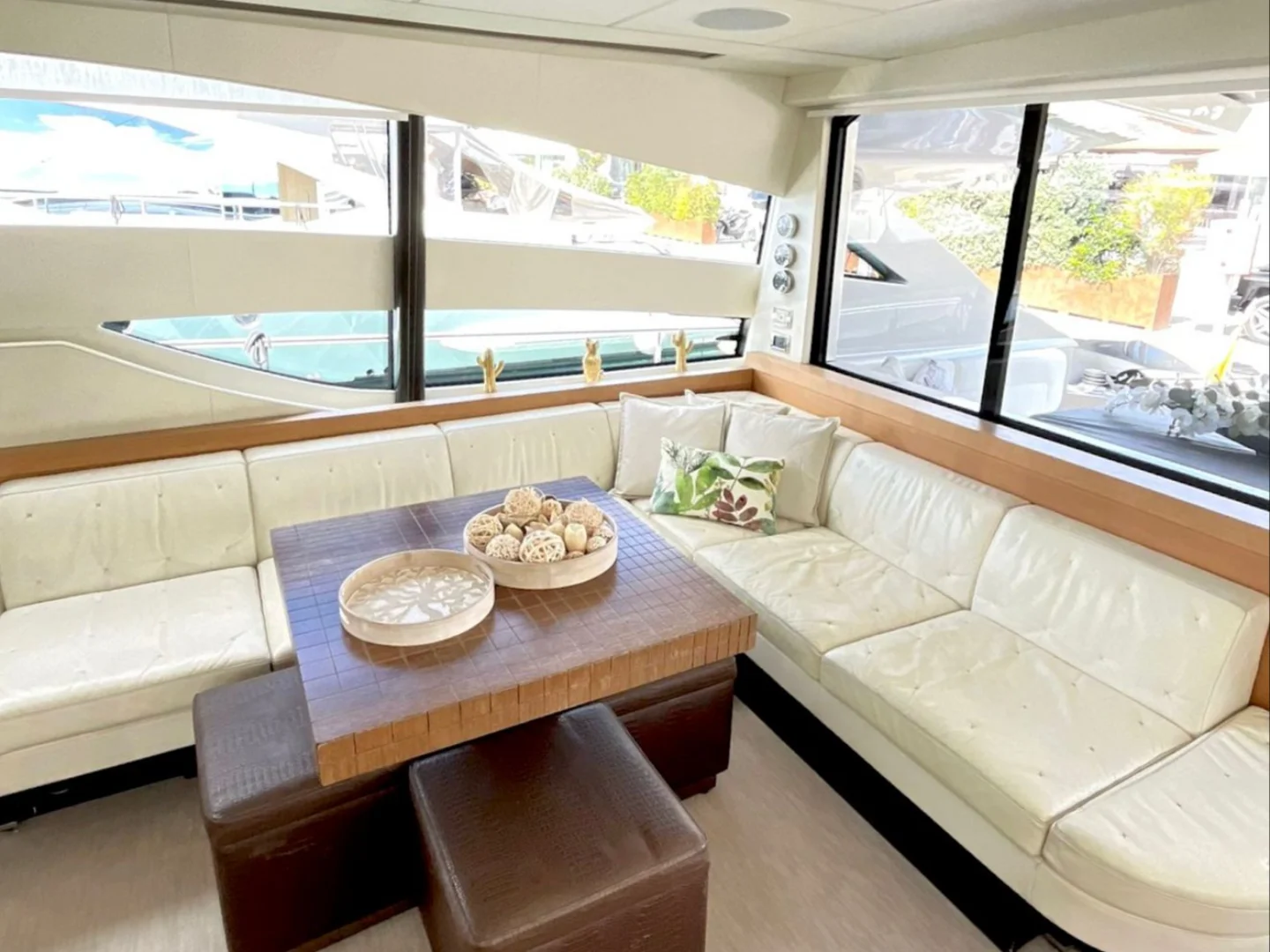 LEGENDARY | Pershing 72 - Photo 12