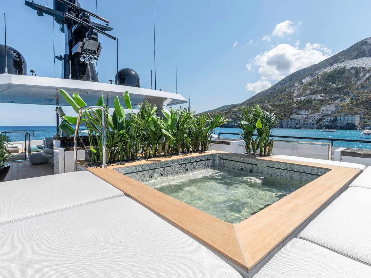 LEL | Rossinavi Custom 50M - Photo 6
