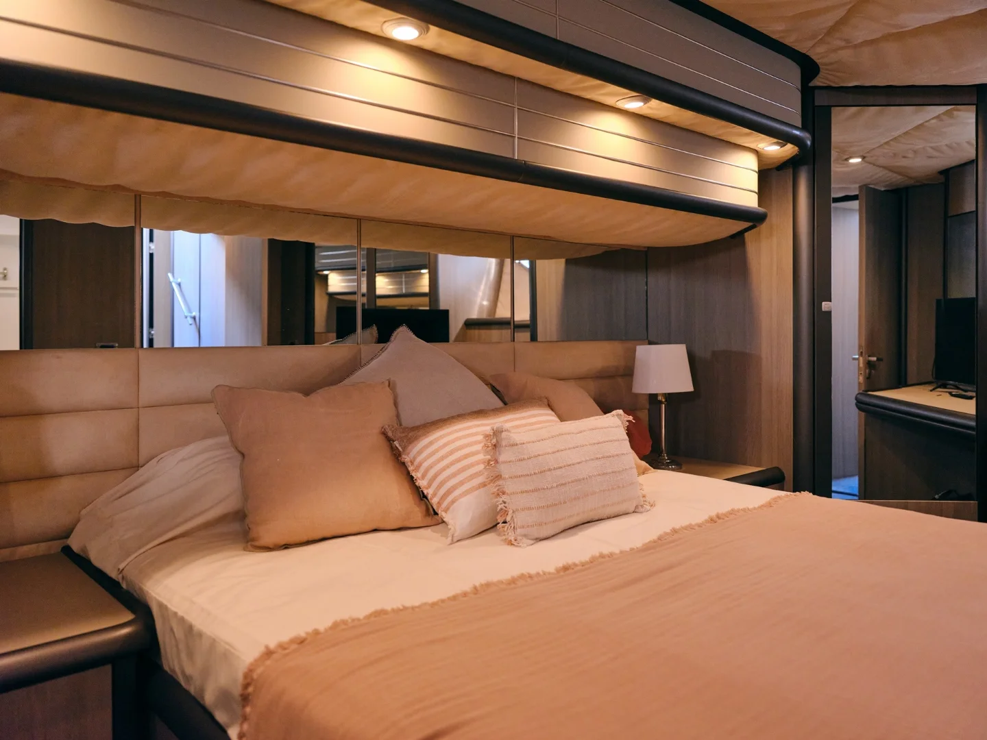 SIRIUS | Sunseeker Manhattan 64 - Photo 19