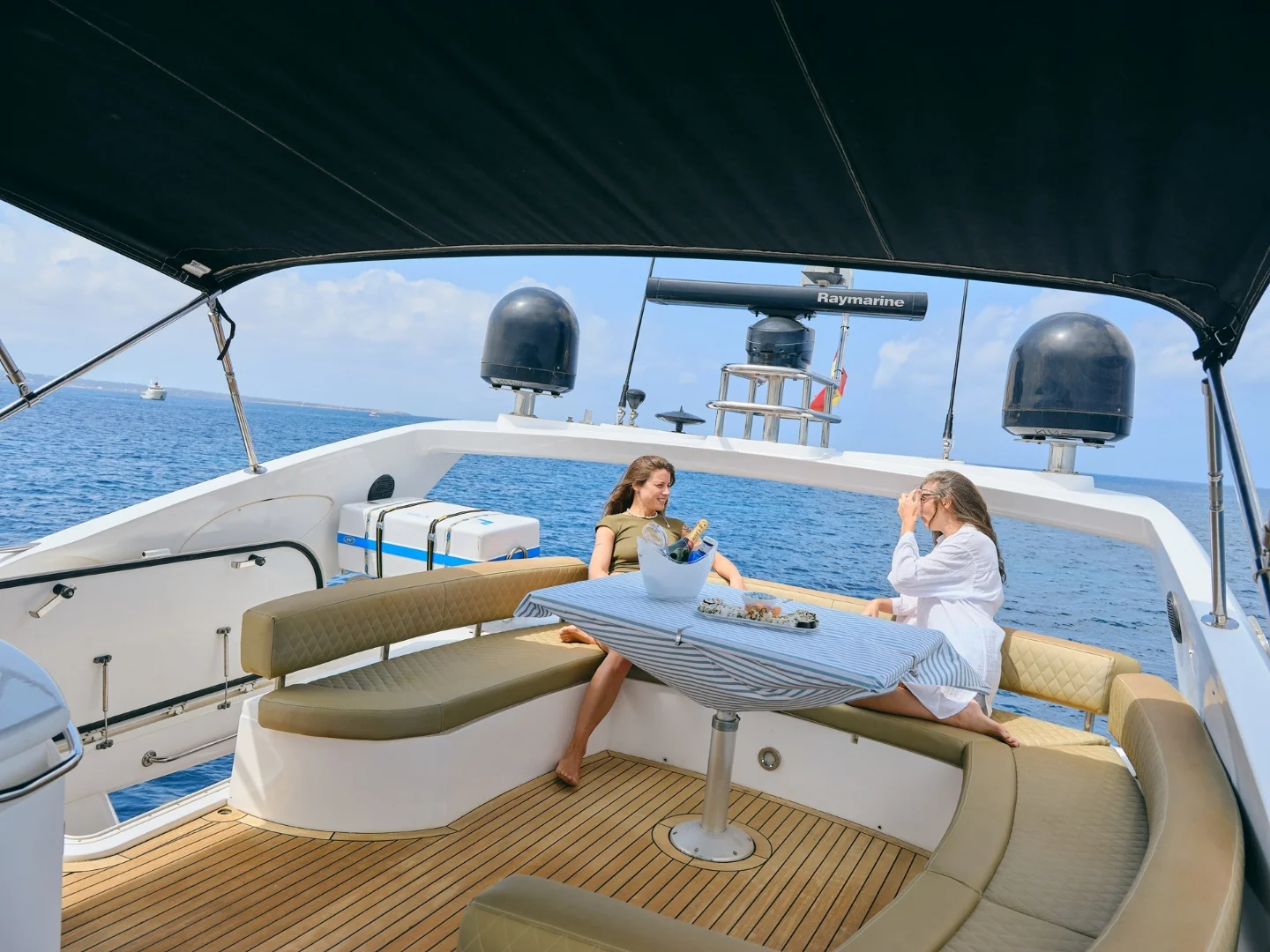 SIRIUS | Sunseeker Manhattan 64 - Photo 6