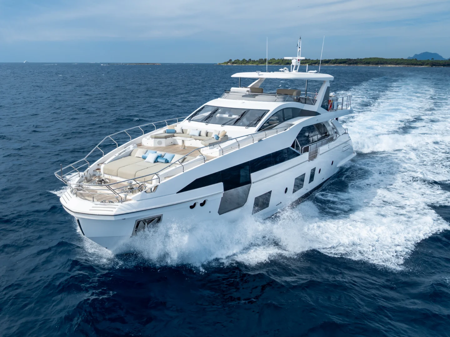 ZOZO | Azimut Grande 27M