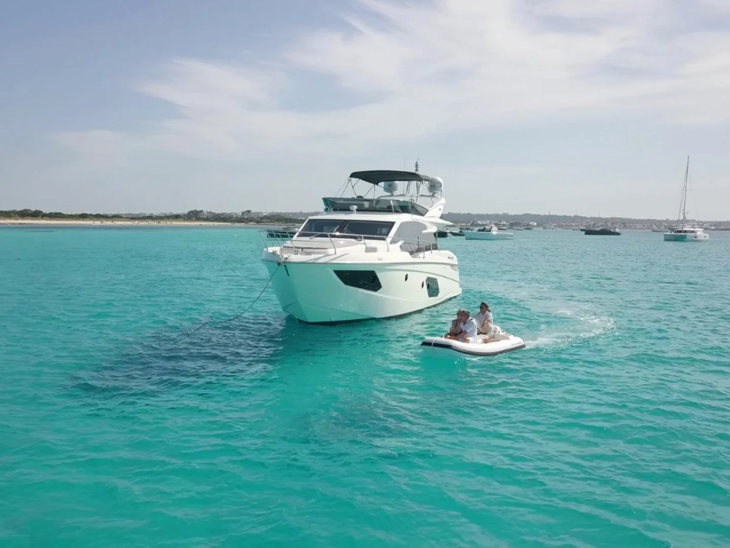 GOOD WAVES ONLY  |  Absolute 52 Fly - Photo 4