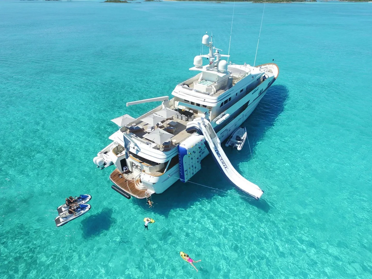 BG CHARADE | Feadship 154 - Photo 3