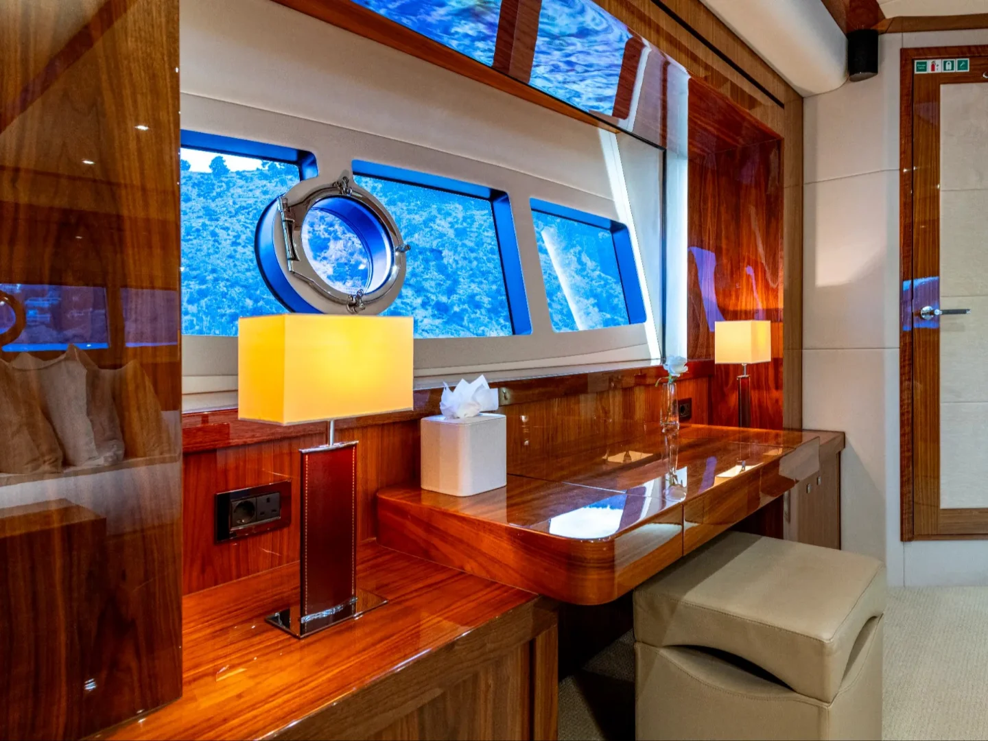BEST OF ME | Sunseeker 92 - Photo 27