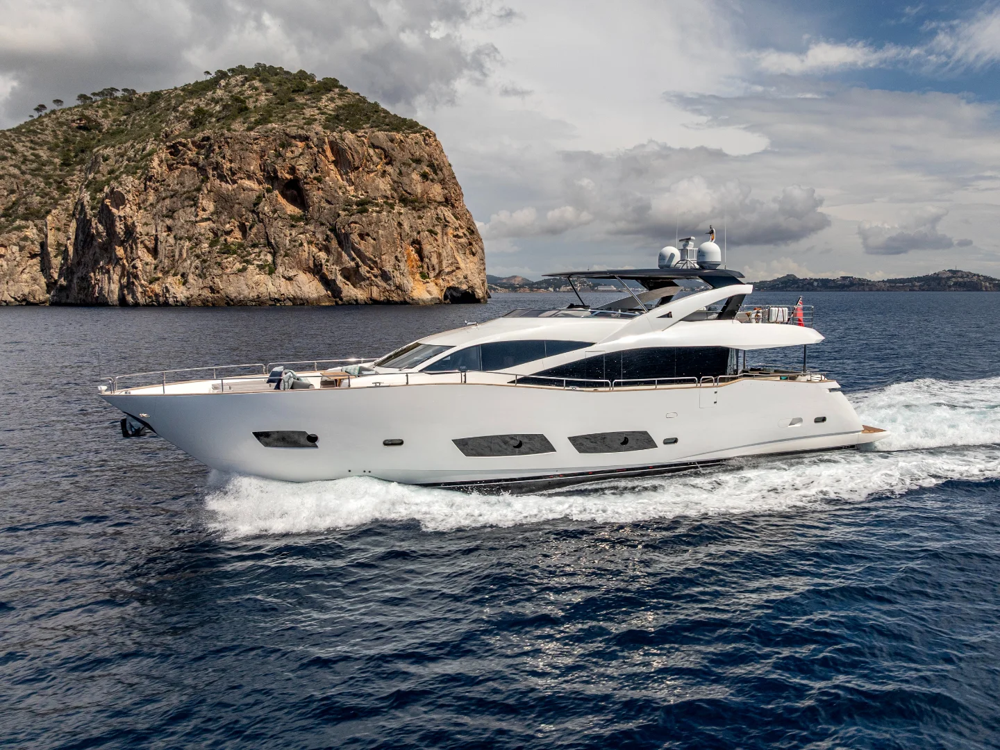 BEST OF ME | Sunseeker 92 - Photo 1
