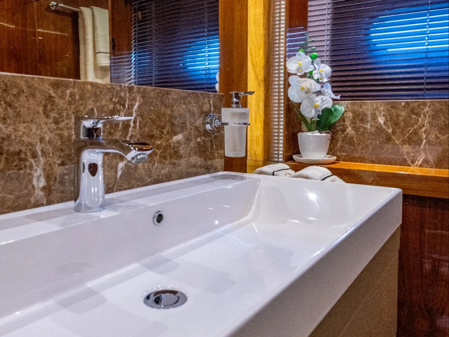 BEST OF ME | Sunseeker 92 - Photo 20